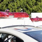 パトカーは高速道路の制限速度を超過しても、赤灯やサイレンを鳴らさなくても良い?