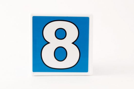 ８