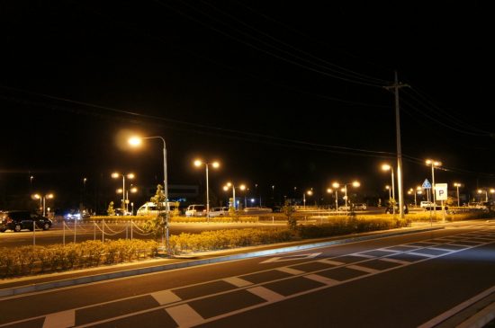 夜の駐車場